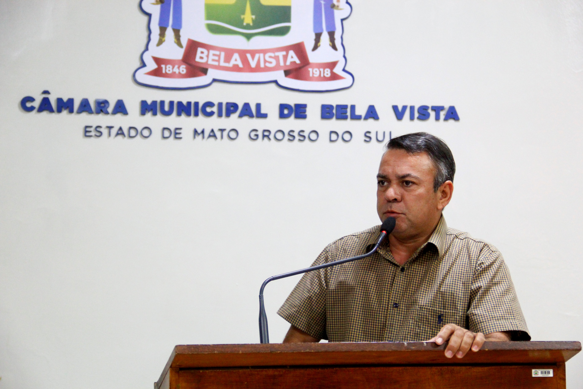 Geferson Vieira solicita cascalhamento e patrolamento em estrada da Fazenda Primavera at&eacute; o Pesqueiro Santa F&eacute;