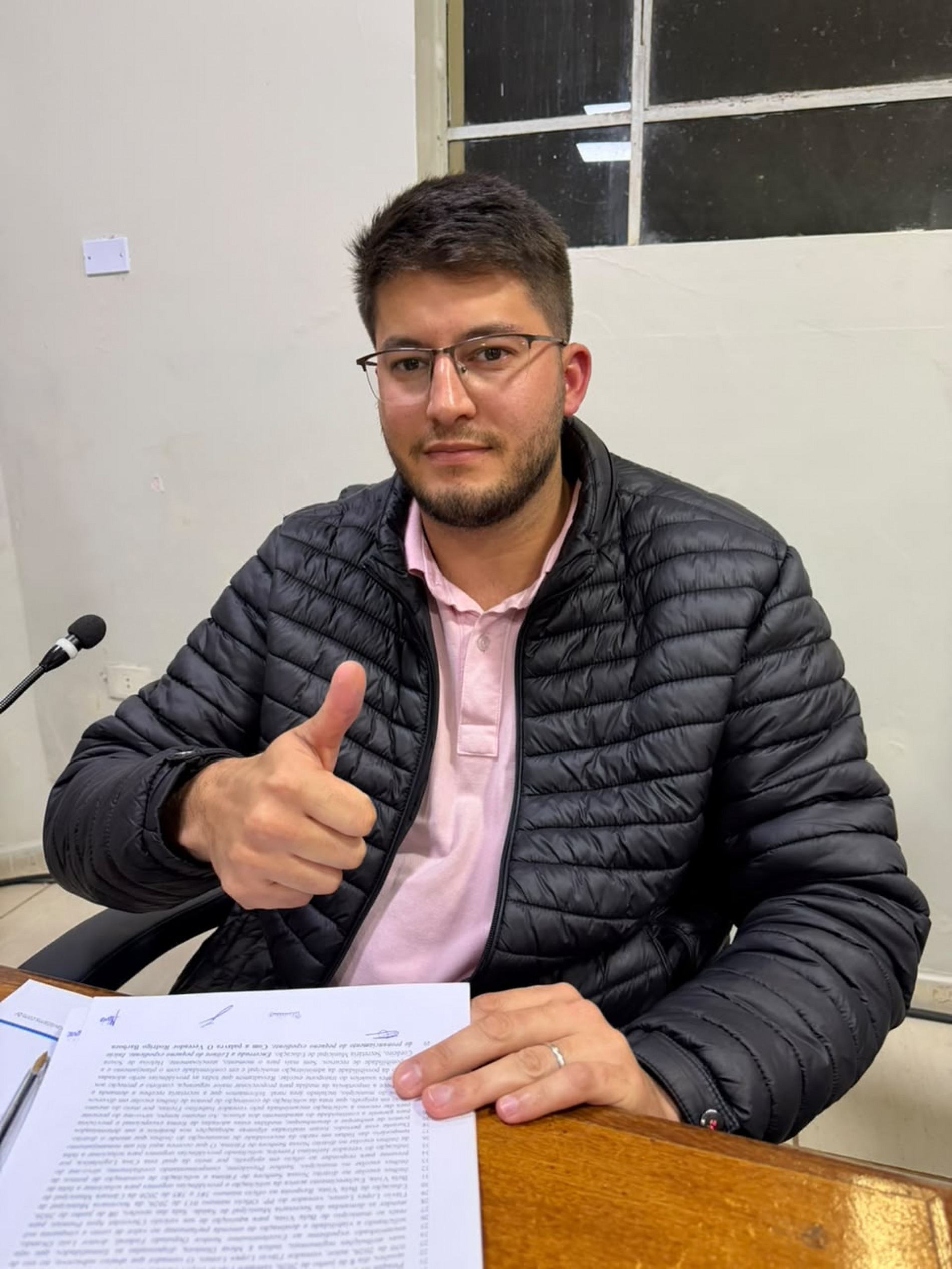 Vereador Vinicius Godoy solicita melhorias em vias p&uacute;blicas e retirada de galhos em bairros