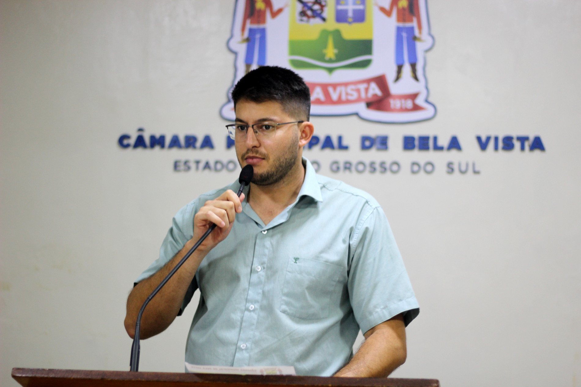 Vereador Vinicius Godoy solicita gradagem em ch&aacute;cara no Distrito Nossa Senhora de F&aacute;tima e limpeza no Bairro &Aacute;gua Doce