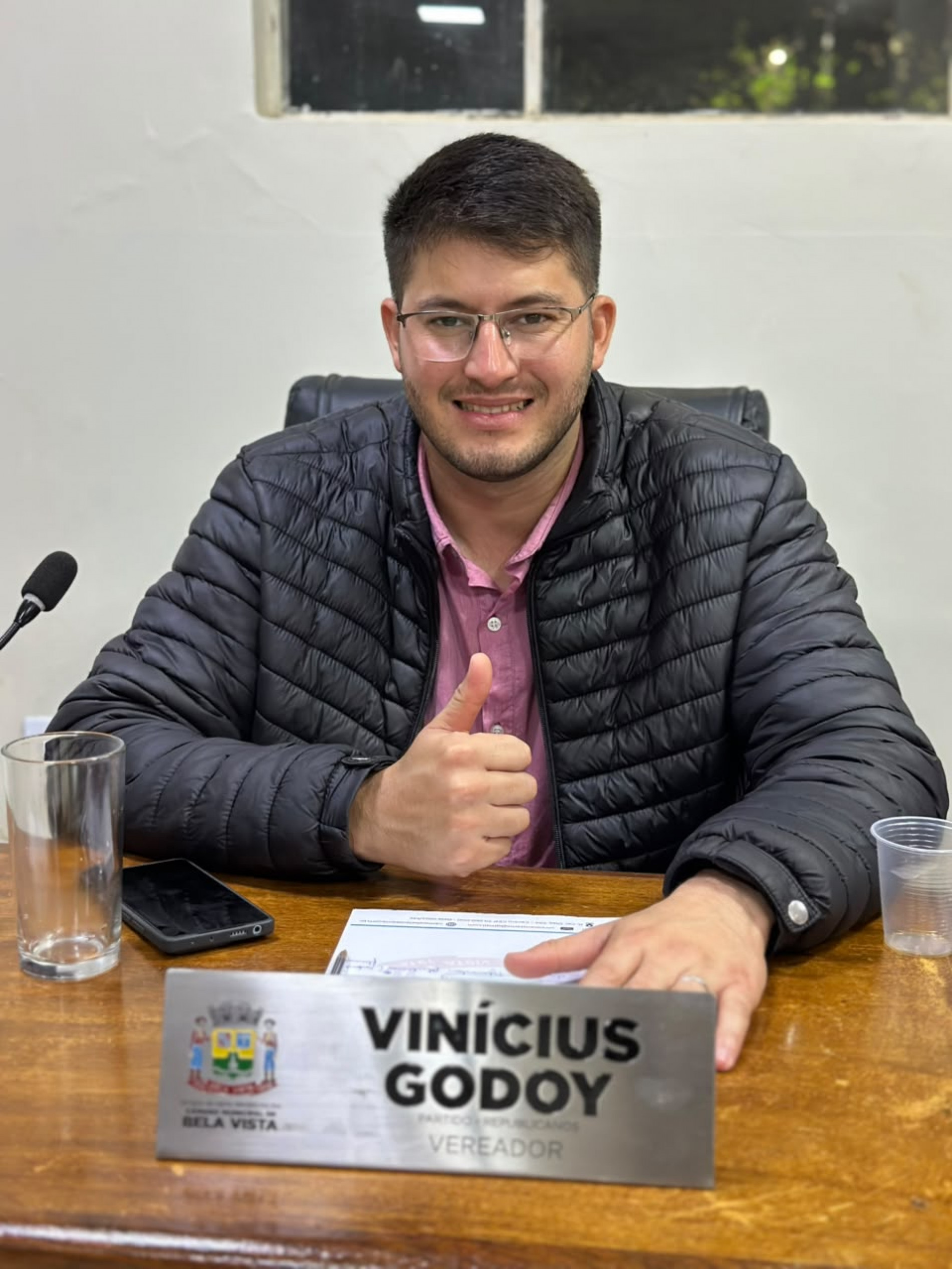Vereador Vinicius Godoy solicita cascalhamento e patrolamento em &nbsp;bairros