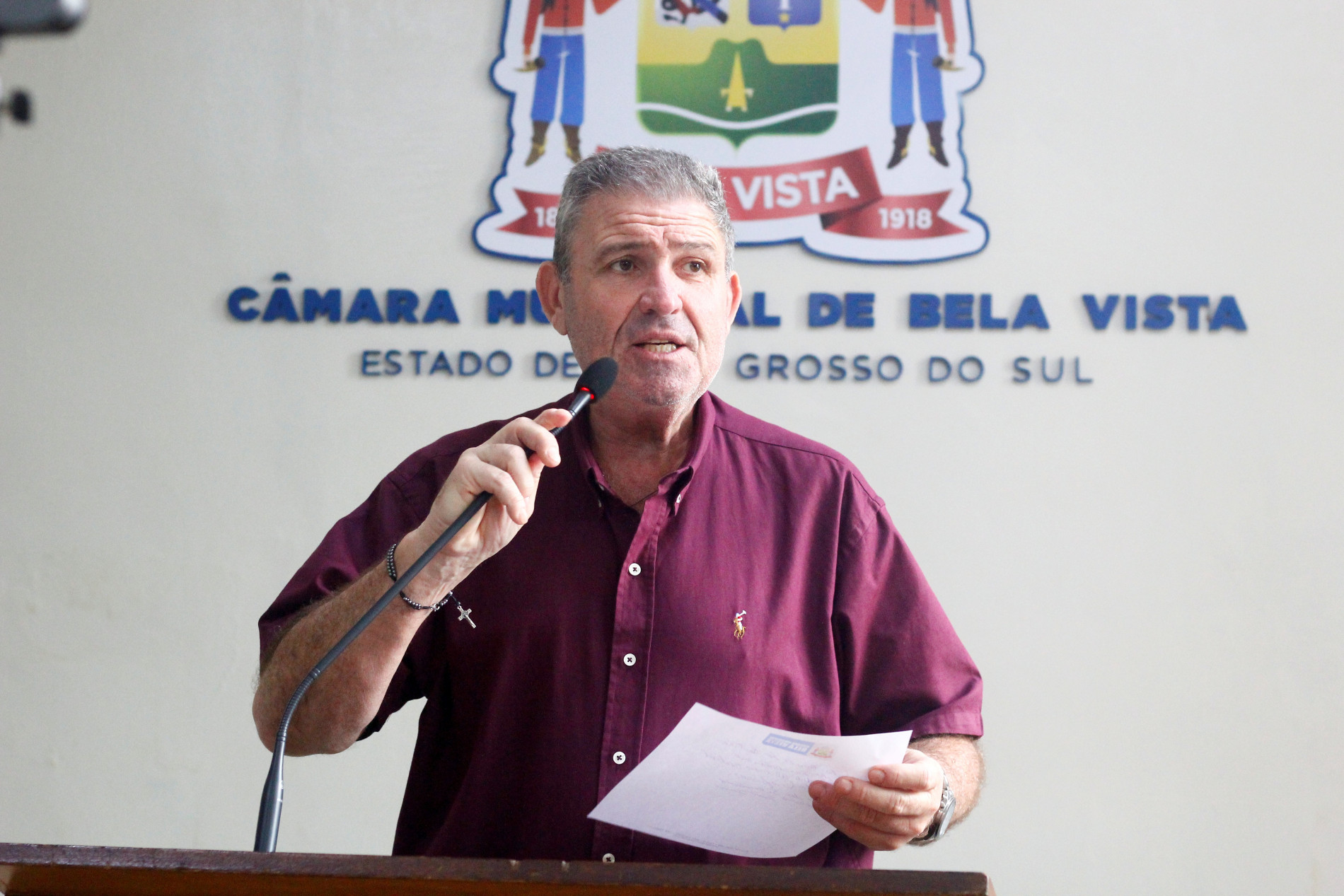 Xande solicita melhorias em ruas e manuten&ccedil;&atilde;o urgente no bairro Serradinho