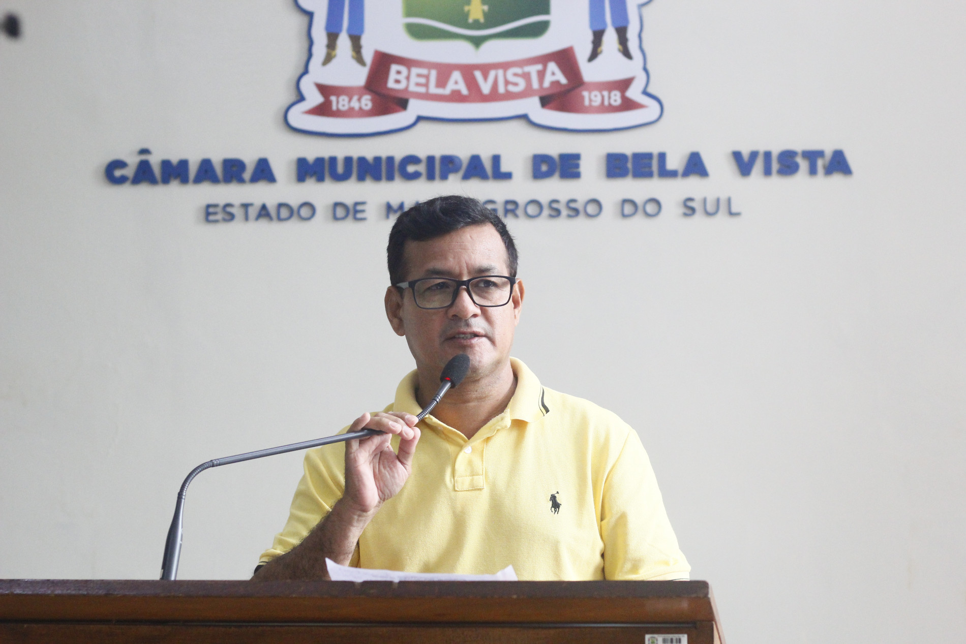 Fleitas solicita opera&ccedil;&atilde;o tapa-buracos e limpeza de bueiros em Bela Vista