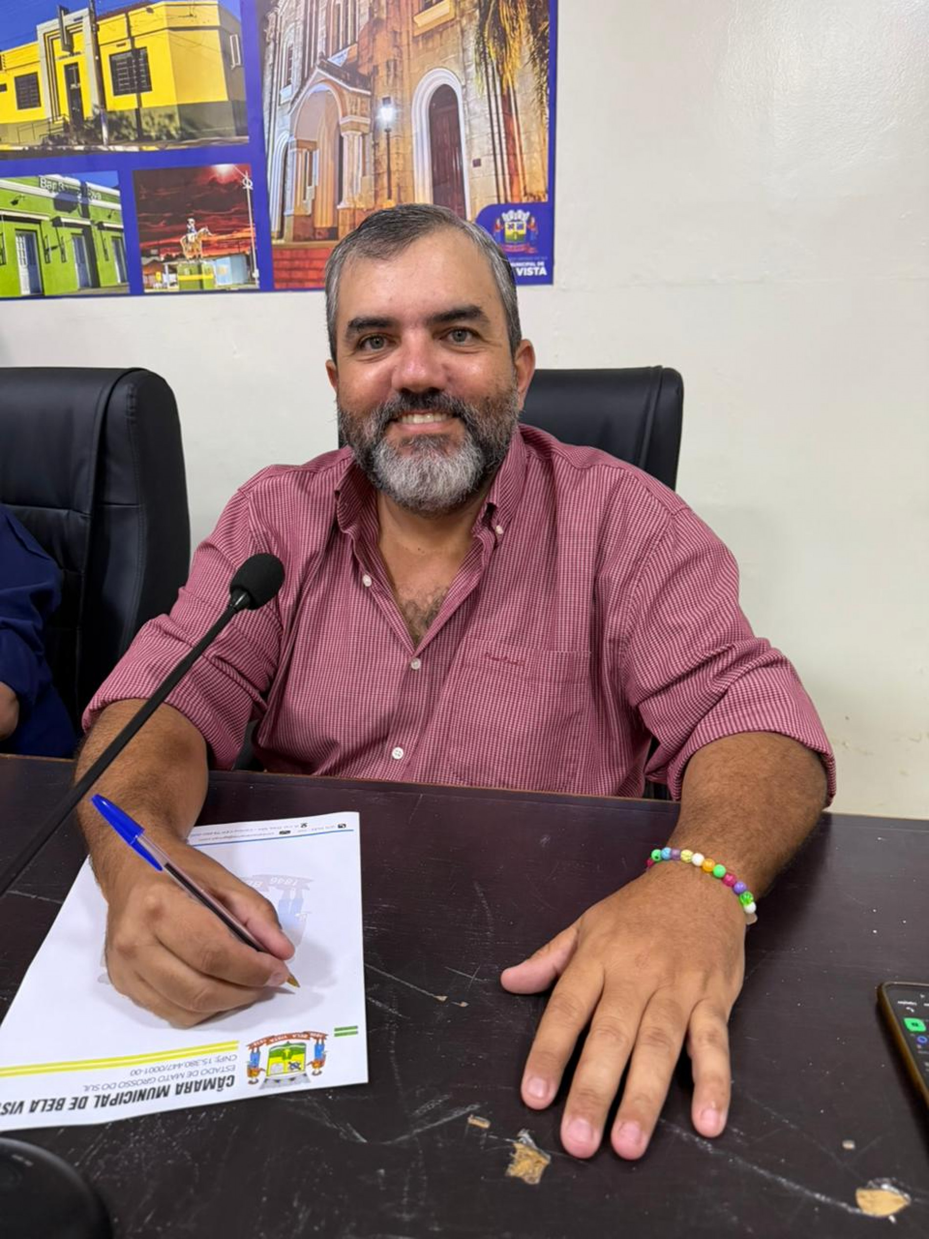 Vereador Diogo Murano solicita melhorias em bairro, manuten&ccedil;&atilde;o de Rua e muro para cemit&eacute;rio