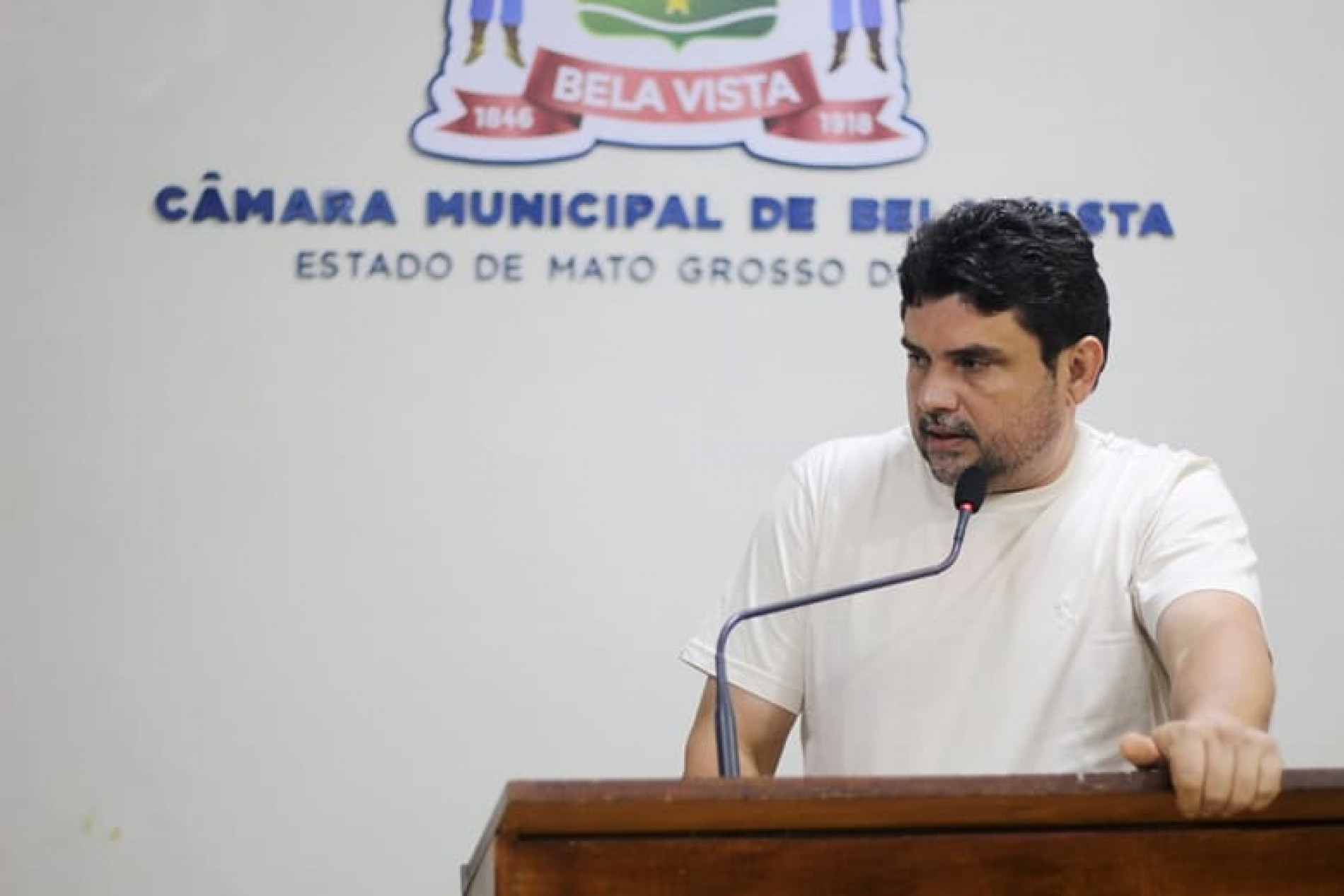 Vereador Johnny Basso cobra regulariza&ccedil;&atilde;o de pagamentos de vaga zero aos m&eacute;dicos